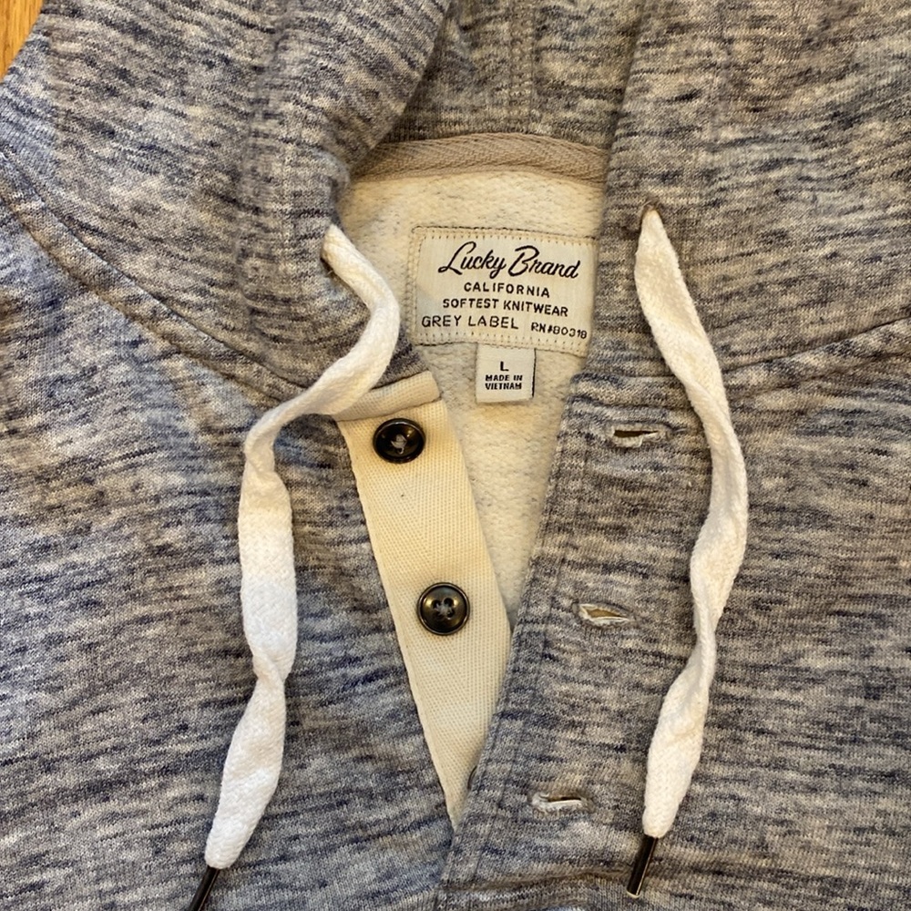 Hooded pullover - Picture 2 of 4